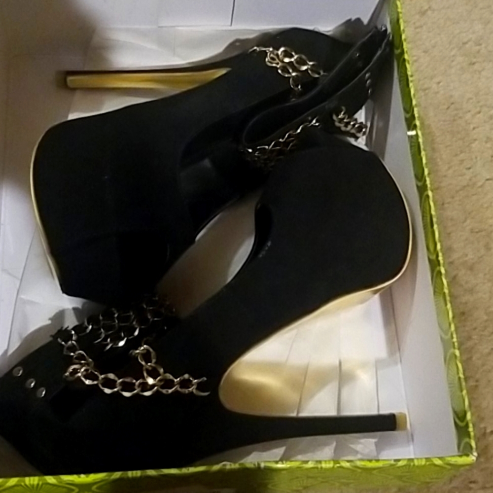 Shoes
